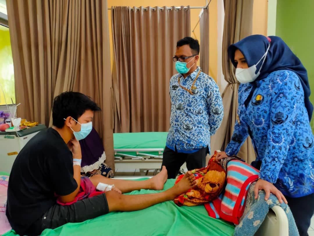 An image uploaded to Strapi called 012