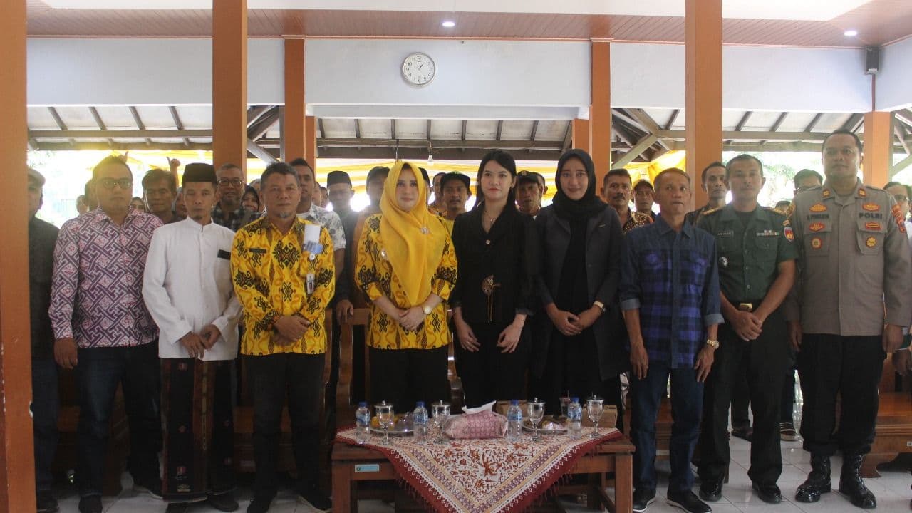 MASIH DALAM SUASANA SYAWAL, BUPATI FADIA HALAL BI HALAL BERSAMA WARGA KEDUNGWUNI