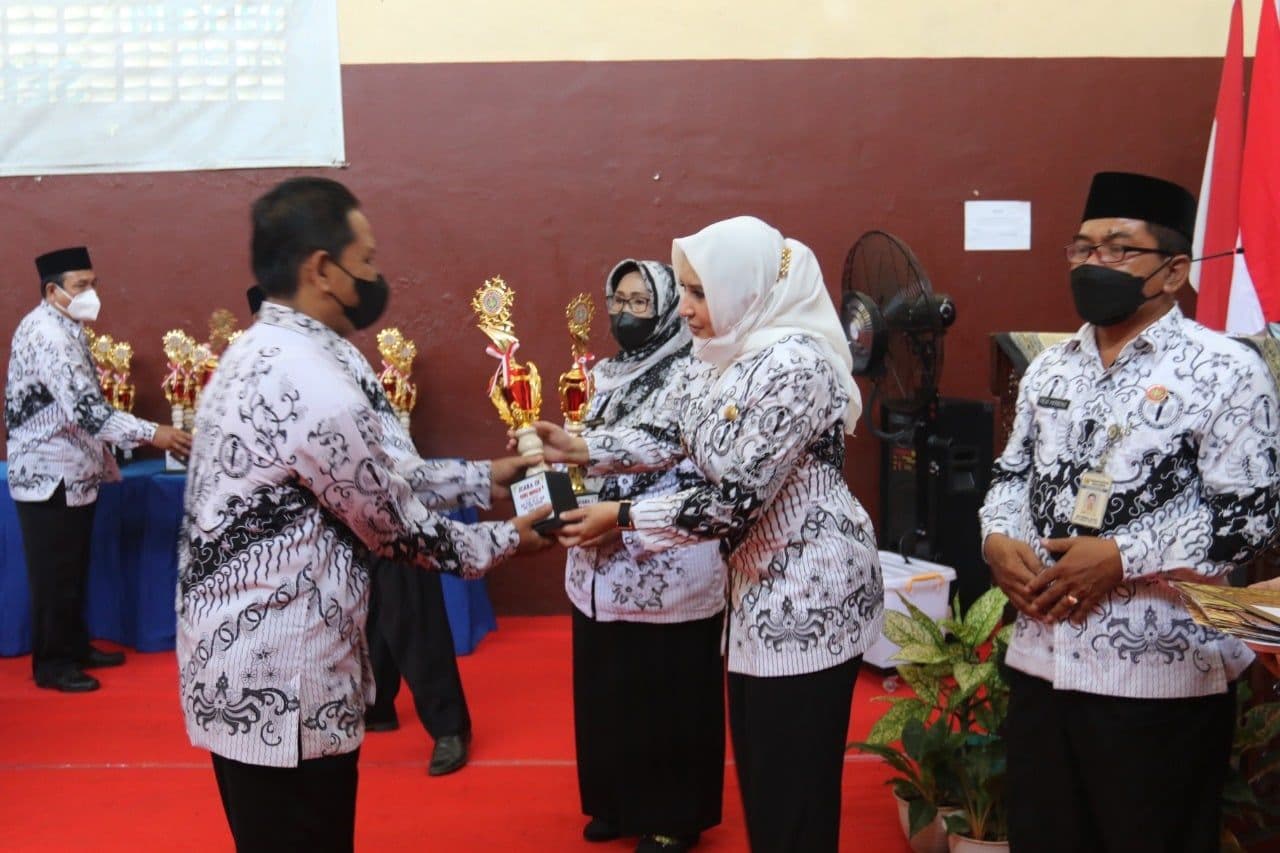 An image uploaded to Strapi called HariGuru2