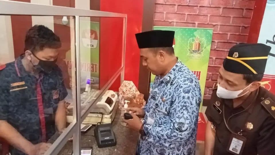 An image uploaded to Strapi called Tapping