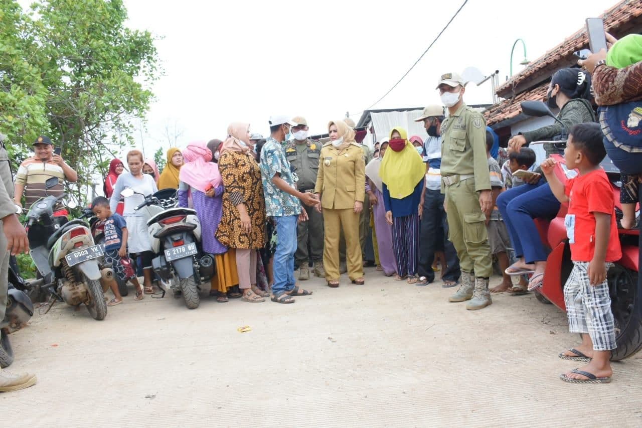 An image uploaded to Strapi called Woker1