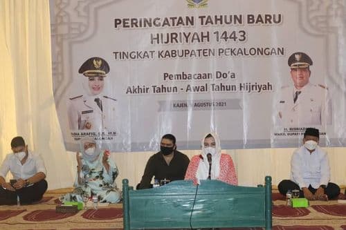 An image uploaded to Strapi called 1Surro