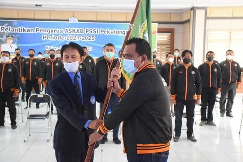 An image uploaded to Strapi called 7777