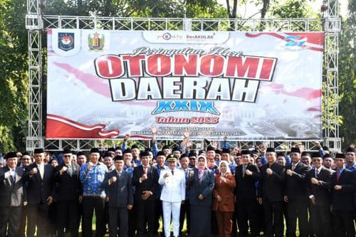 HARI OTONOMI DAERAH, PEMKAB PEKALONGAN BERTEKAD TINGKATKAN PROGRAM DAN APARATUR NEGARA