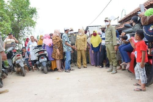 An image uploaded to Strapi called Woker1