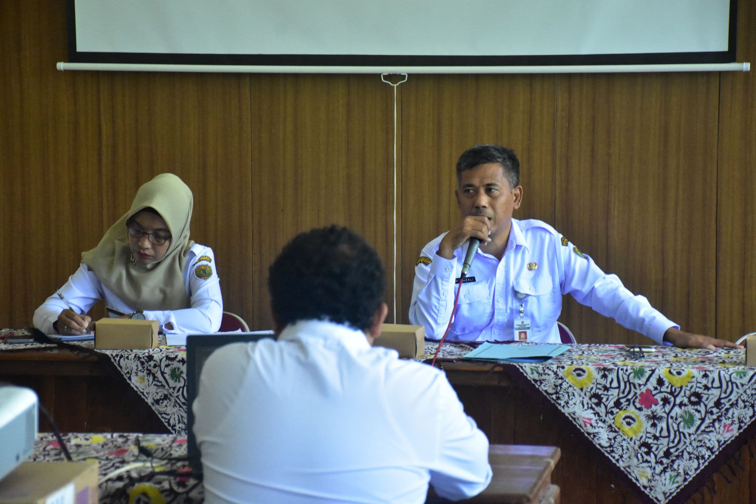 DINPERKIM LH KABUPATEN PEKALONGAN TARGETKAN PERBAIKI 84 UNIT RTLH DI TAHUN 2025