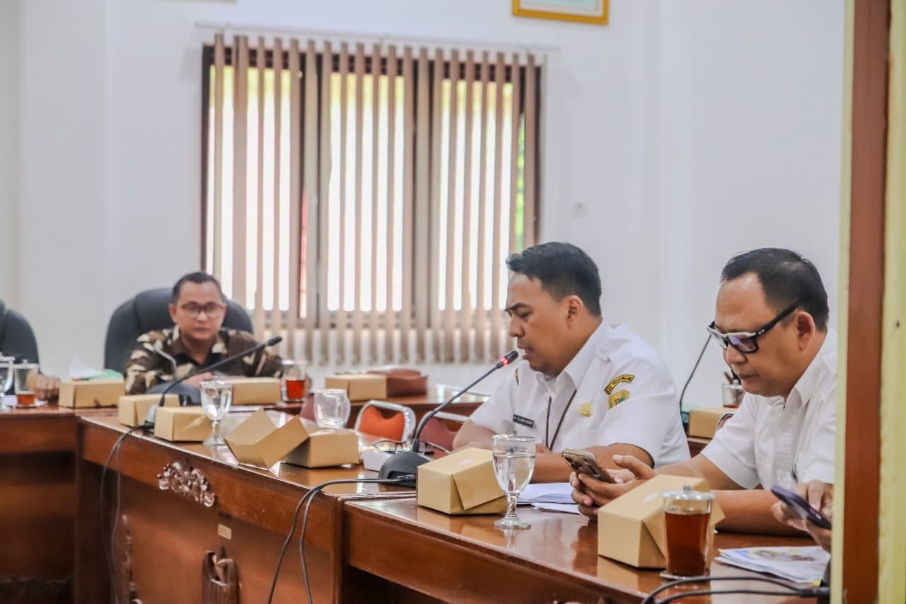 DPRD BERSAMA PEMKAB PEKALONGAN PERKUAT SINERGI TEKAN ANGKA KEMISKINAN
