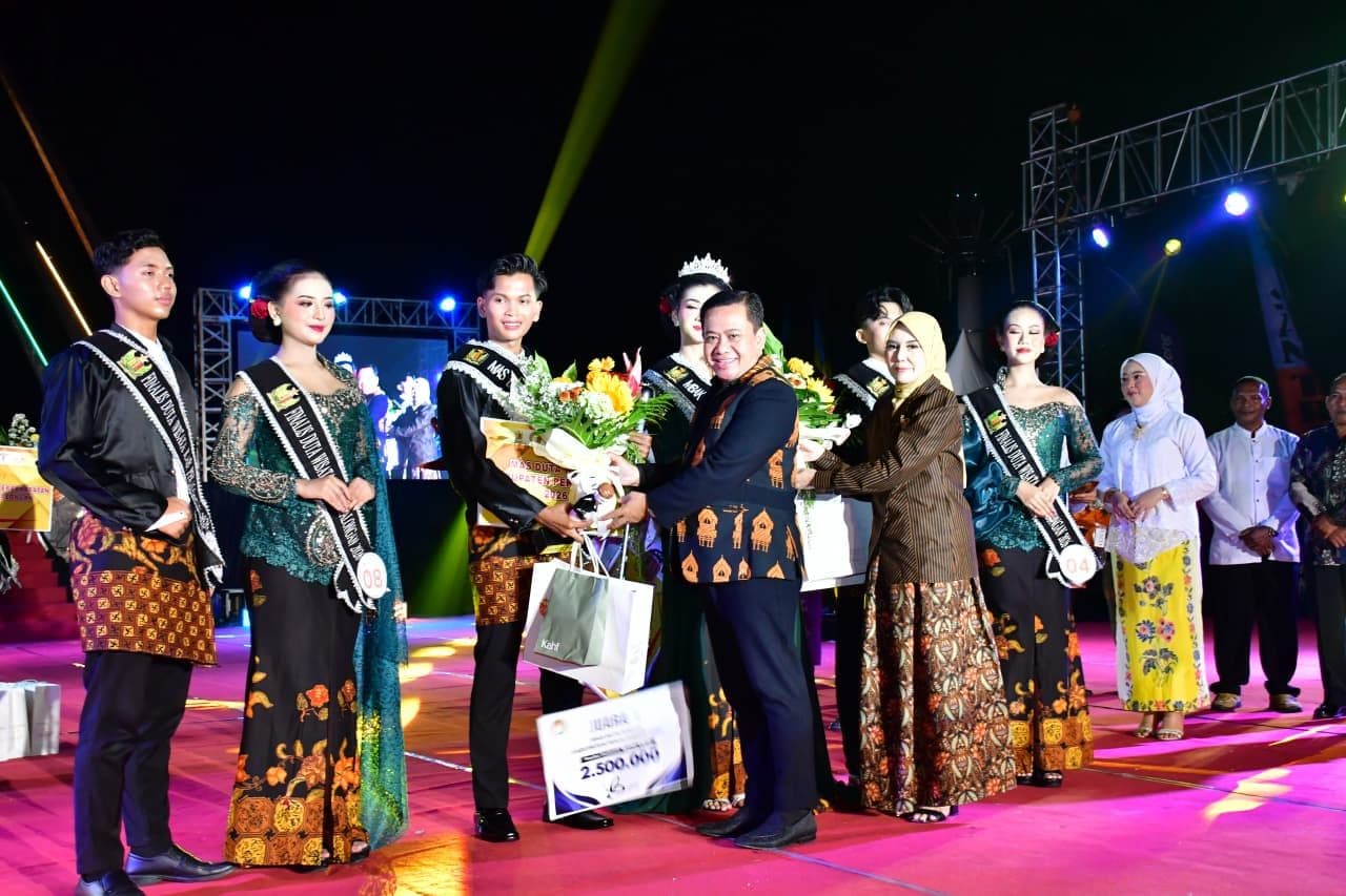 FATKHUL YAQIN DAN SYAFINA GUNAWAN JADI MAS DAN MBAK DUTA WISATA KABUPATEN PEKALONGAN 2026