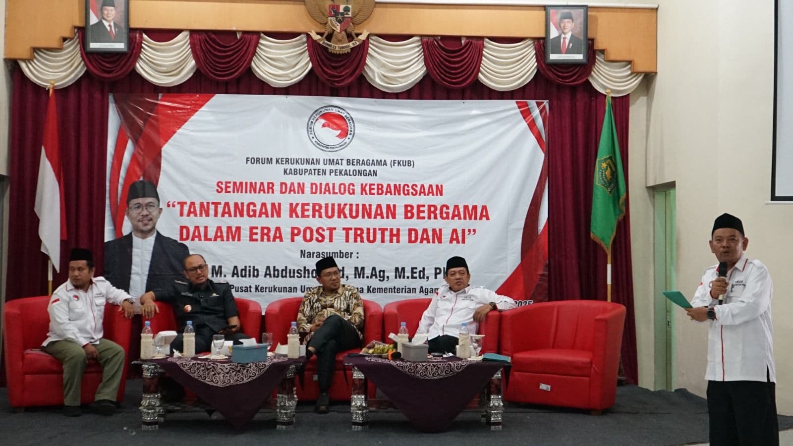 GELAR SEMINAR, FKUB PEKALONGAN PERKUAT KOMUNIKASI KERUKUNAN BERAGAMA