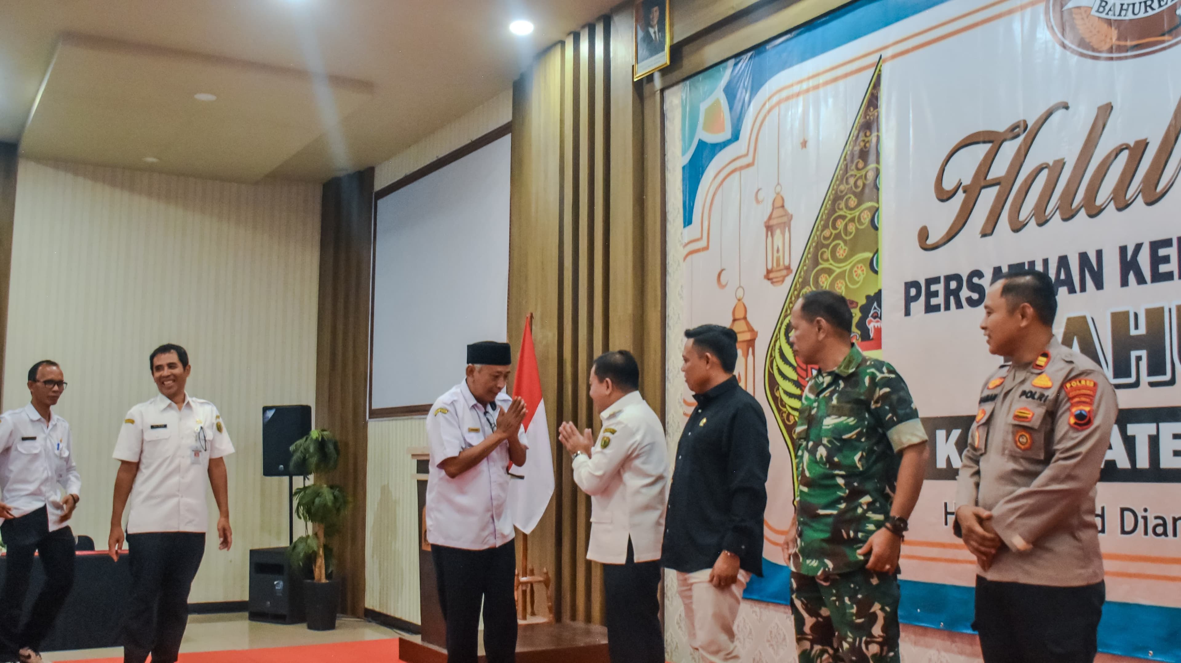 HALAL BIHALAL BAHUREKSO, PLT. BUPATI TEKANKAN KONSOLIDASI DAN PELAYANAN DESA