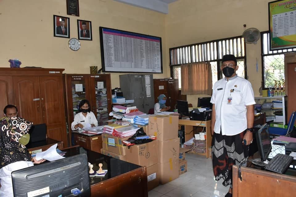 An image uploaded to Strapi called K2