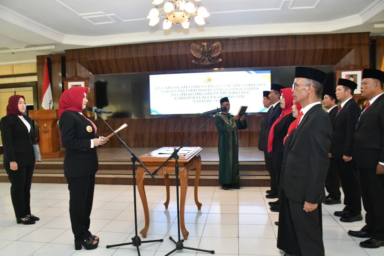 PELANTIKAN PIMPINAN TINGGI PRATAMA BARU, BUPATI TEKANKAN LOYALITAS DAN KEKOMPAKAN