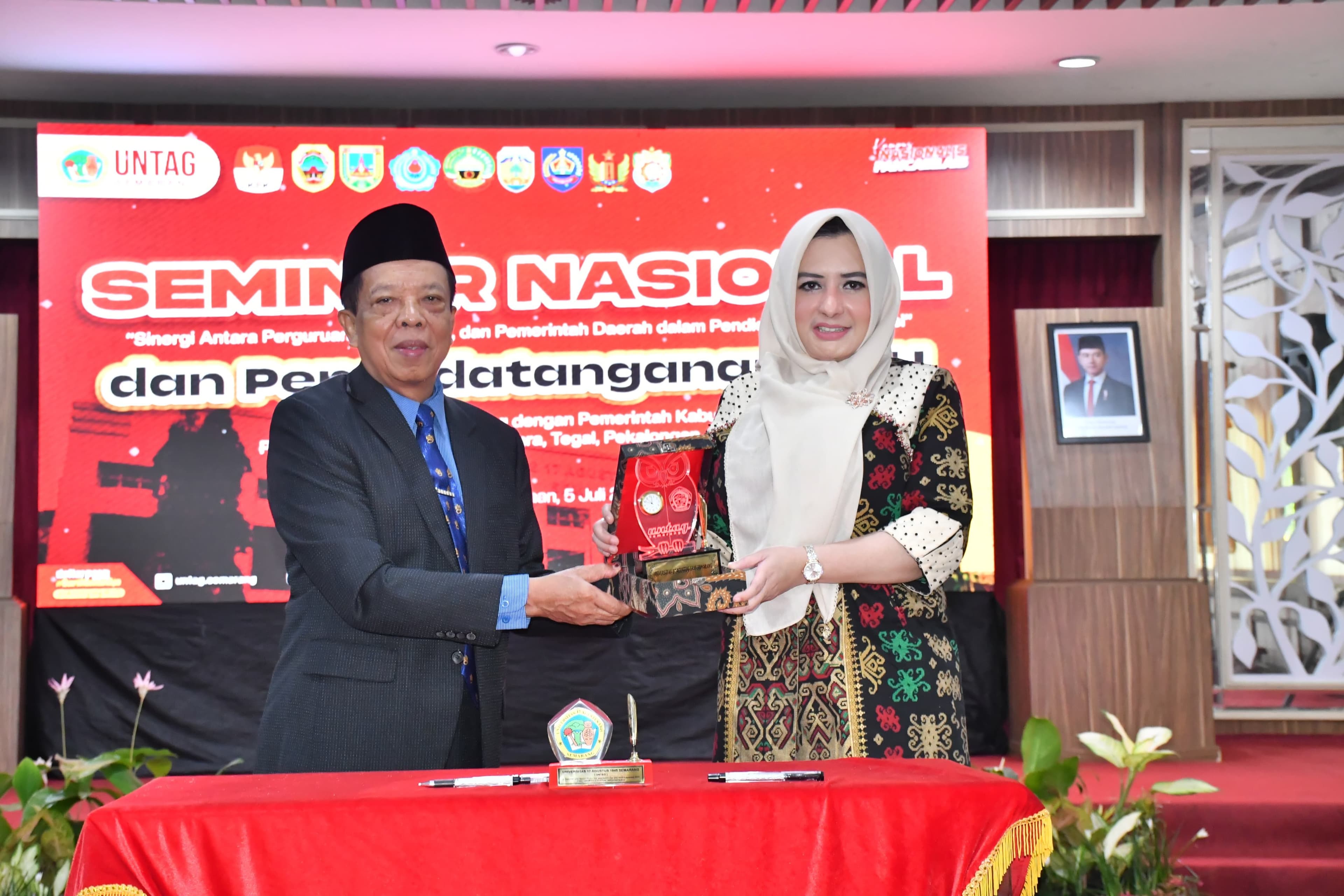 PEMKAB PEKALONGAN – UNTAG SEMARANG TEKEN MOU TRIDHARMA PERGURUAN TINGGI