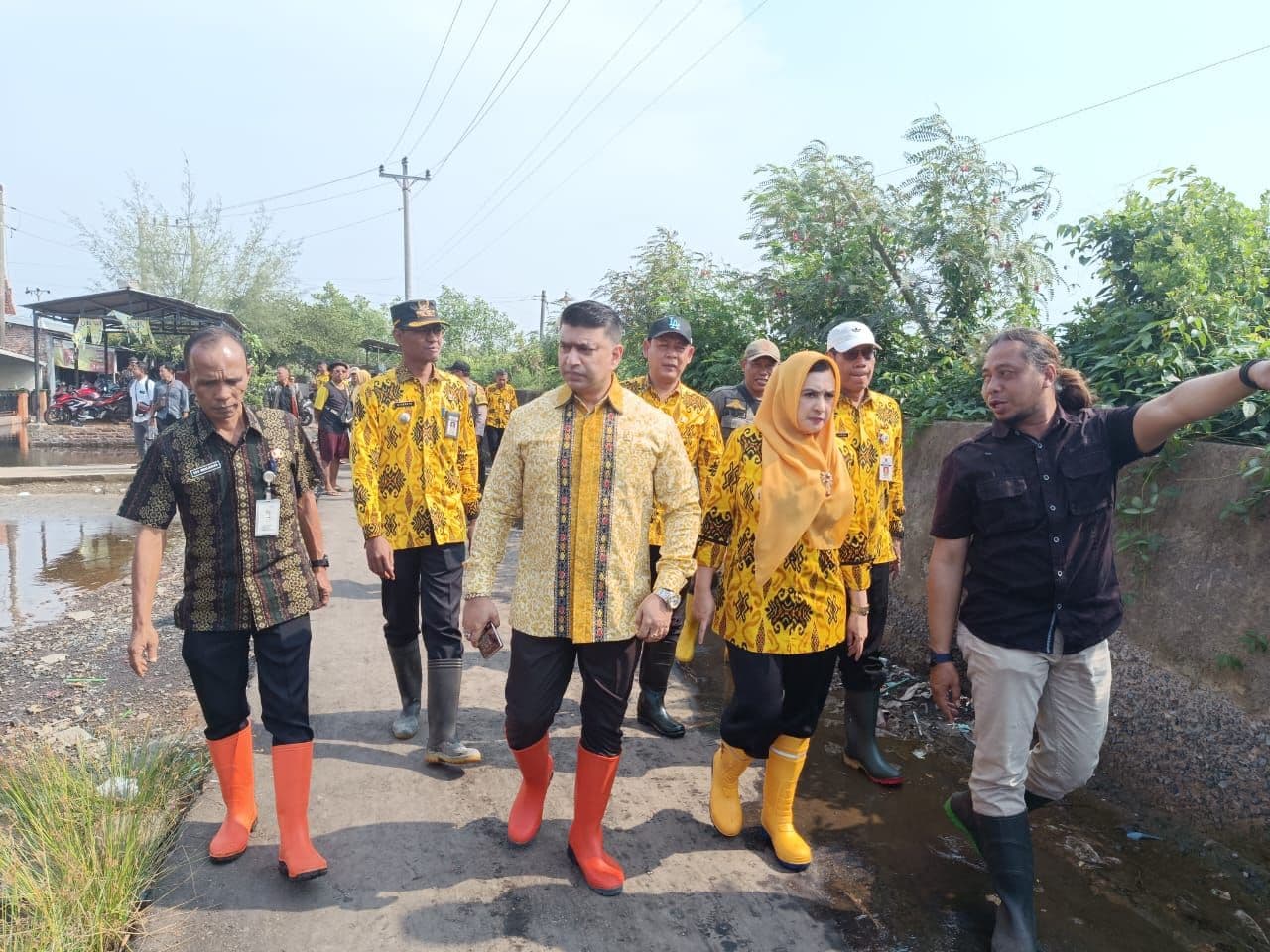 TINJAU LOKASI TERDAMPAK ROB, FADIA ARAFIQ PASTIKAN PERCEPATAN PENANGANAN