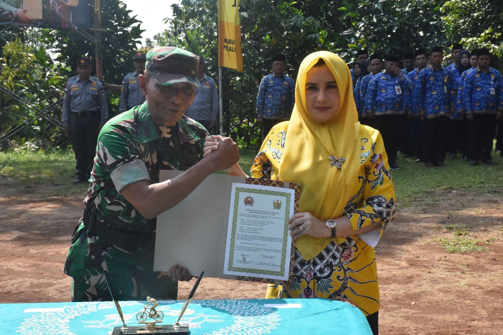 TMMD SENGKUYUNG RAMPUNG, JALAN DESA KUTOROJO DIRESMIKAN