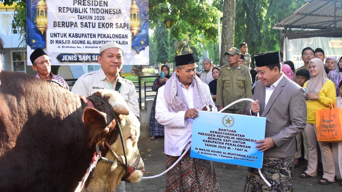 PLT. BUPATI PEKALONGAN AJAK MASYARAKAT TELADANI NILAI KEIKHLASAN DAN PENGORBANAN IDUL ADHA