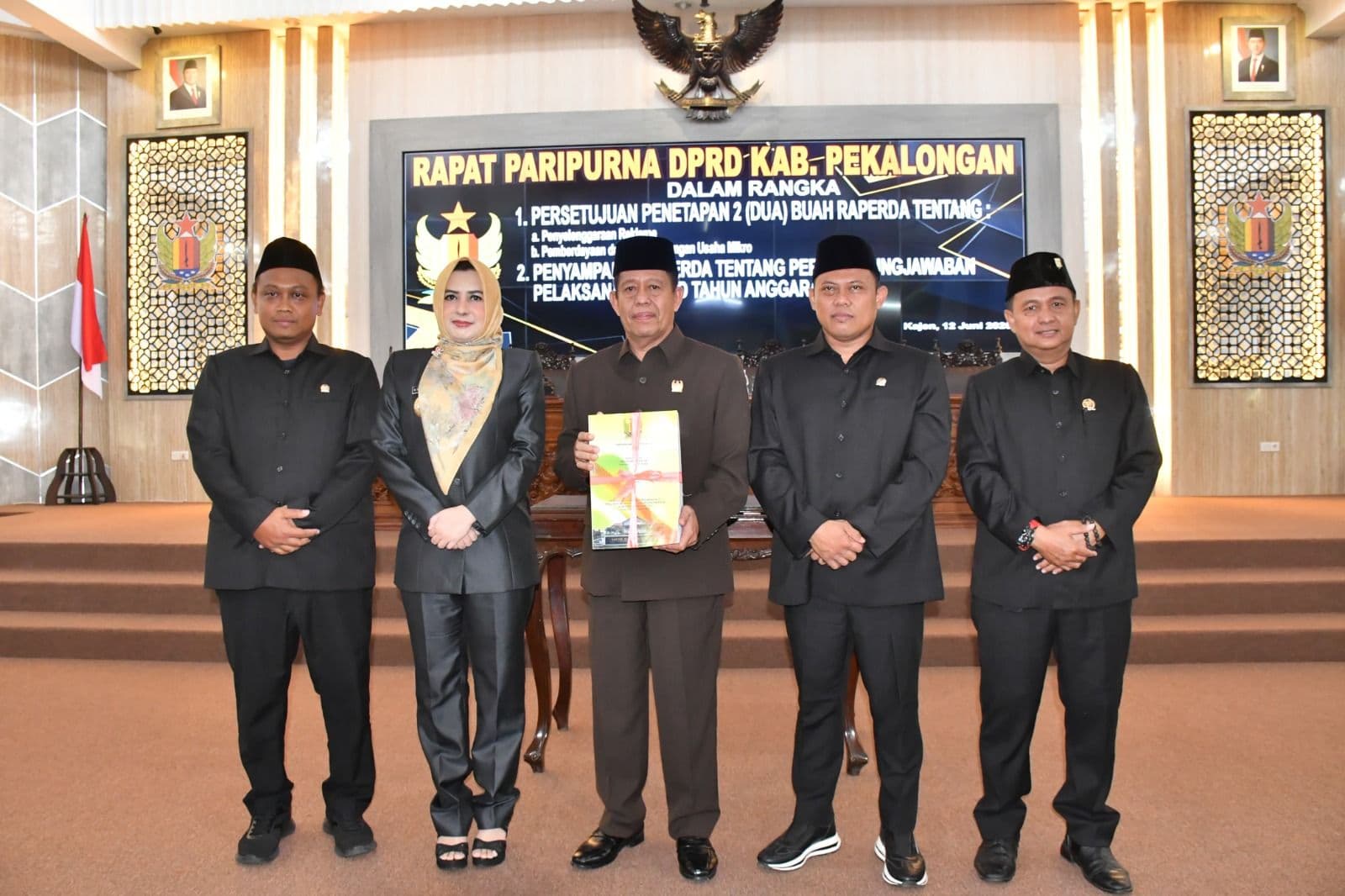 TINGKATKAN PAD, PERDA REKLAME DAN USAHA MIKRO DITETAPKAN