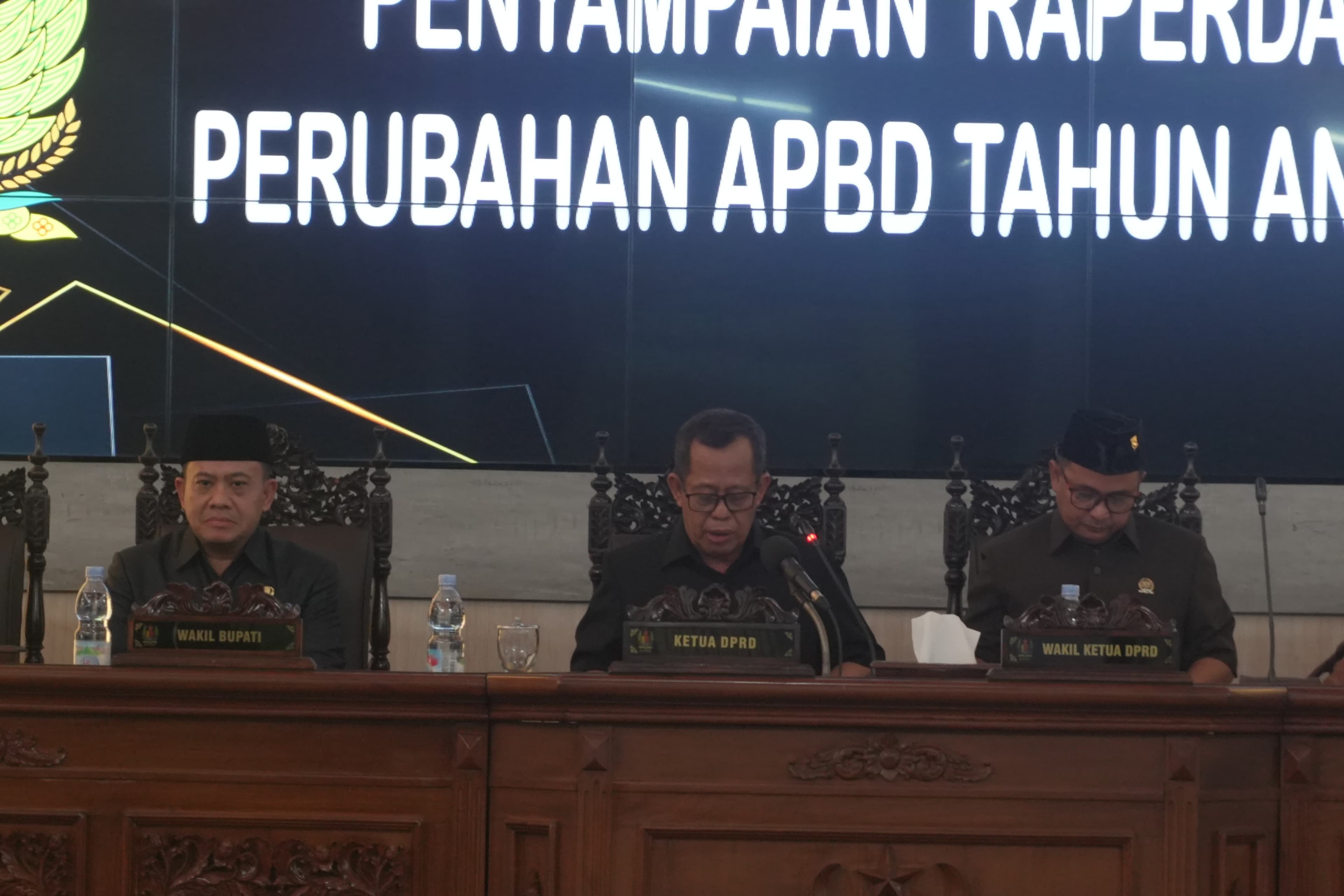 RAPAT PARIPURNA DPRD PEKALONGAN BAHAS PERUBAHAN APBD 2025, BELANJA DAERAH NAIK 5,07 PERSEN