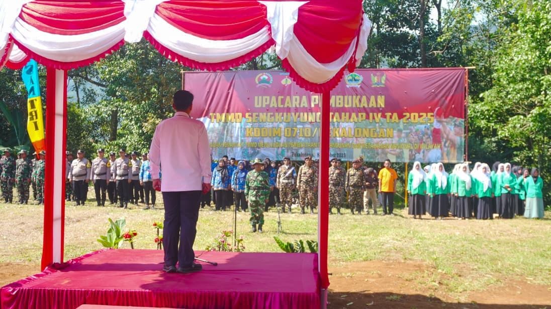 TMMD DI DESA DOMIYANG PERCEPAT AKSES PEMBANGUNAN DAN PERERAT KOLABORASI TNI - RAKYAT