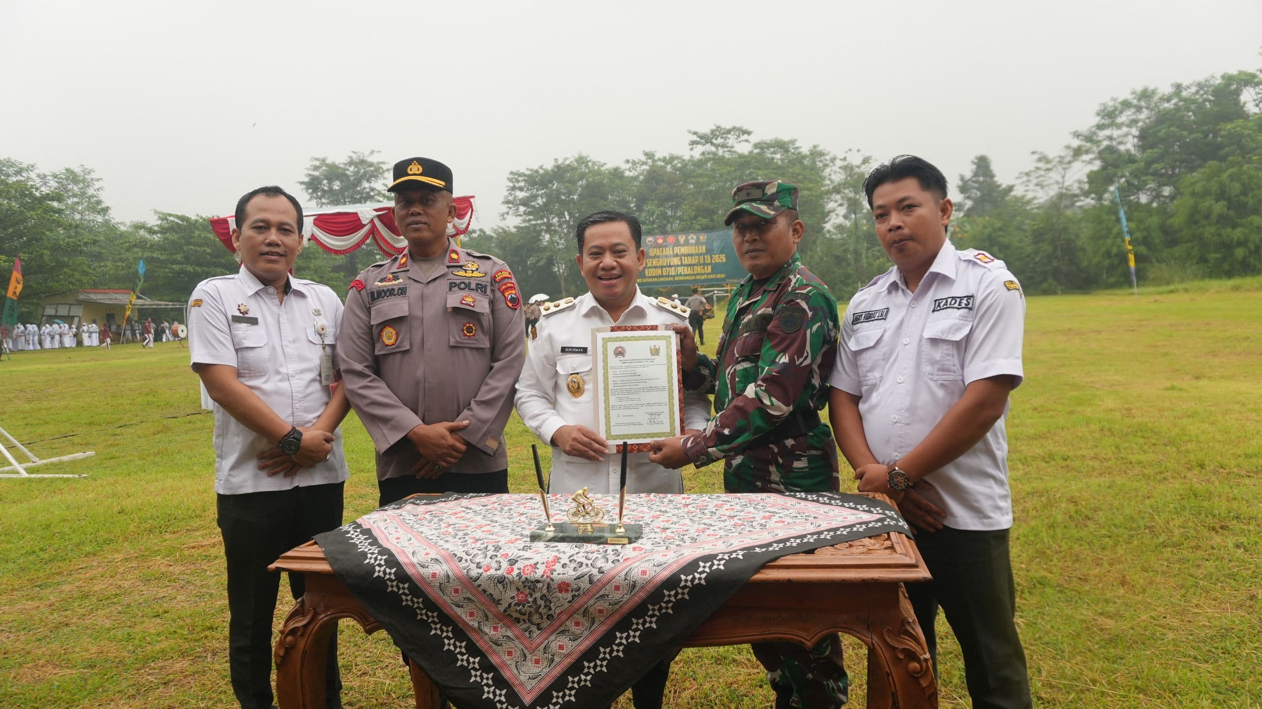 TMMD SAWANGAN RESMI DIBUKA, PLT BUPATI PEKALONGAN DORONG KEBANGKITAN EKONOMI DESA