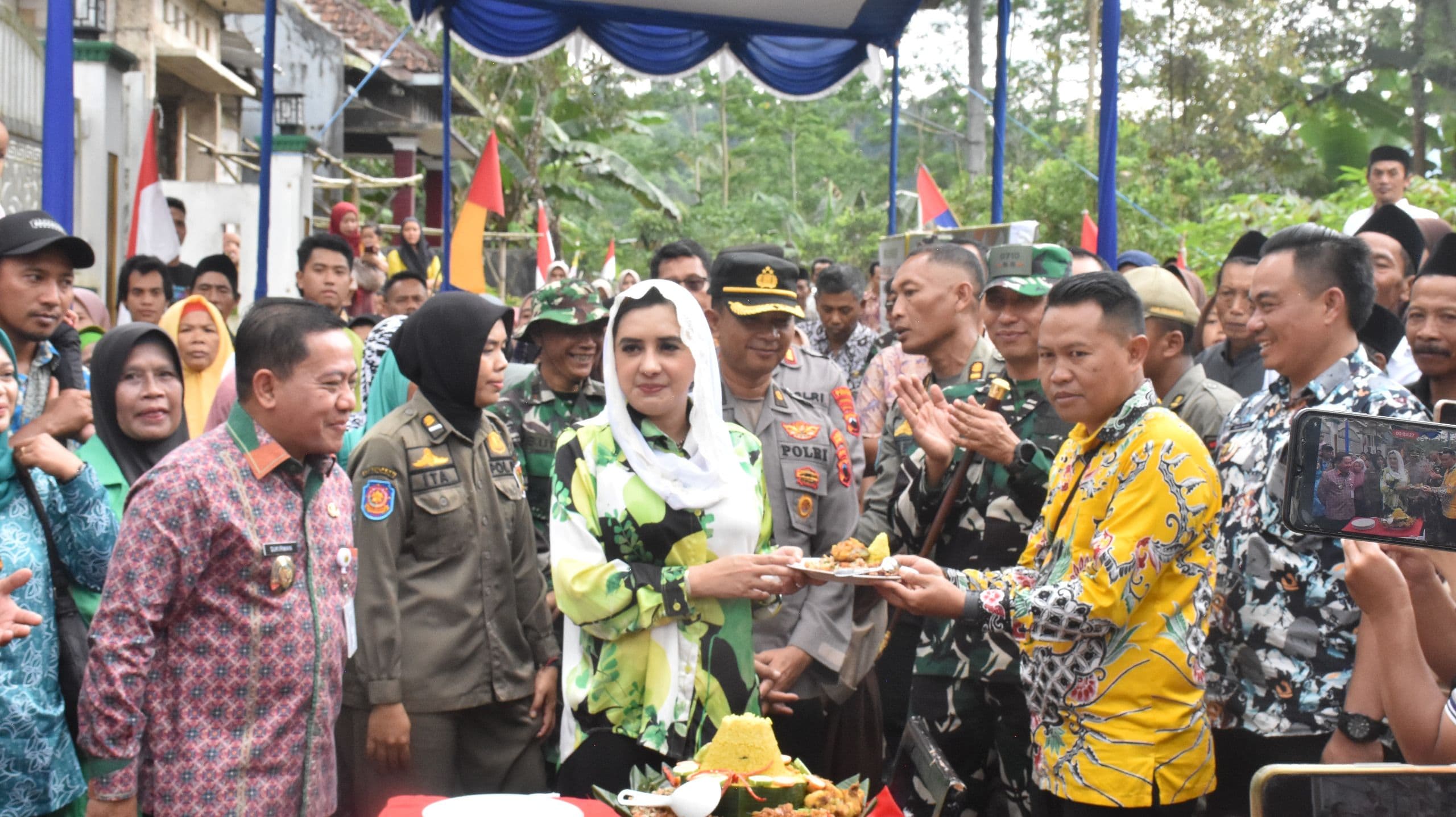 TMMD SENGKUYUNG TAHAP IV, BUPATI FADIA : JALAN HALUS, PERLANCAR KEGIATAN MASYARAKAT